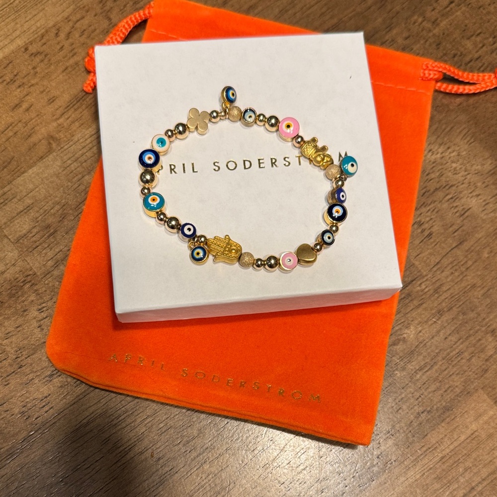 Gilded goodluck bracelet